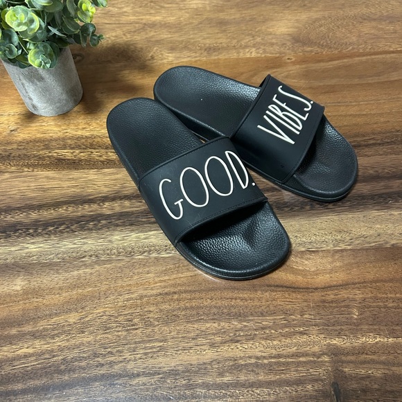 Rae Dunn “Good Vibes” slides - Picture 2 of 8